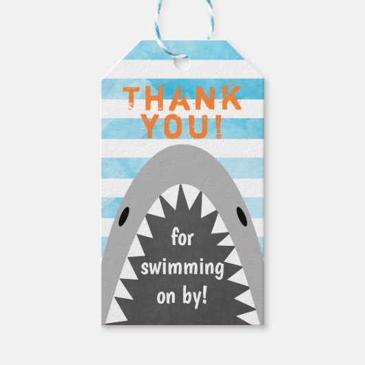 チョンプチョンプシャークテーマ誕生日ボーイジョーズストライプの ギフトタグ (正面)
