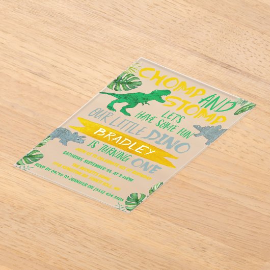チョンプ&ストンプ!恐竜の少年たち1歳の誕生日 アクリル招待状 (レイダウン)