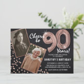 チョークボード ローズゴールド 風船 2 枚の写真 90歳の誕生日 招待状 (スタンド正面)