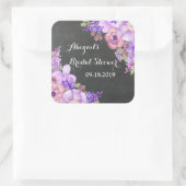 チョーク素朴ボードパープルフローラブライダルシャワーラベル スクエアシール (バッグ)