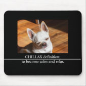 チラックスChihuahua眠リラックスい舌アウト写真 マウスパッド (正面)