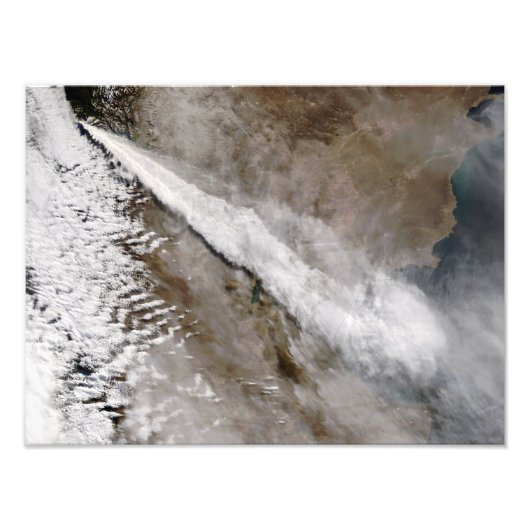 チリの茶天火山の噴火から発生するプルーム フォトプリント            (正面)