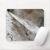 チリの茶天火山の噴火から発生するプルーム マウスパッド (マウス)