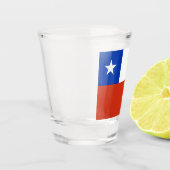チリ国旗を掲げた愛国的なショットグラス ショットグラス (左)