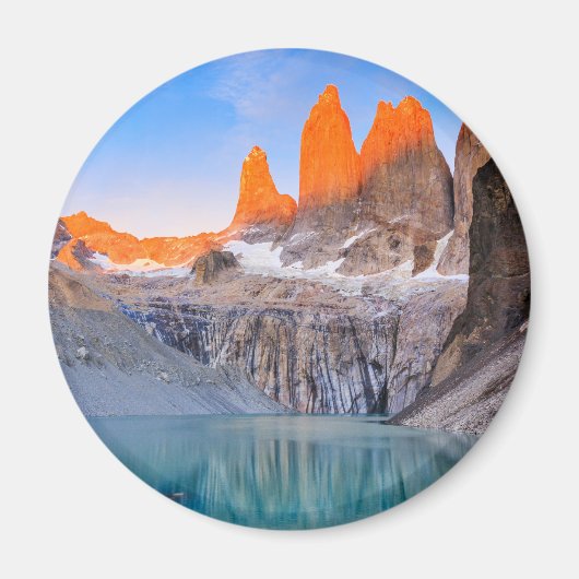 チリ，トーレスデルペイネ国立公園 マグネット (正面)