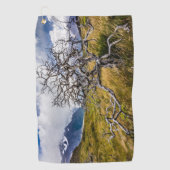 チリ、Torres del Paine、Burnt tree ゴルフタオル (正面)
