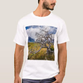 チリ、Torres del Paine、Burnt tree Tシャツ (正面)