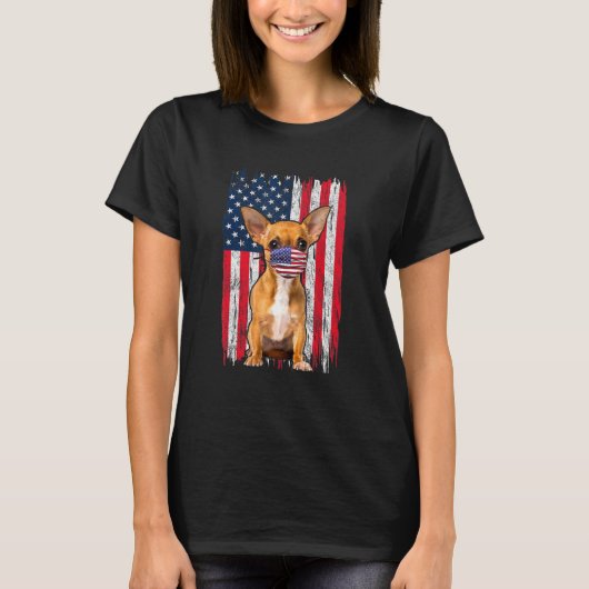 チワホアアメリカ国旗の犬が4番目の顔マスクを着用 Tシャツ (正面)