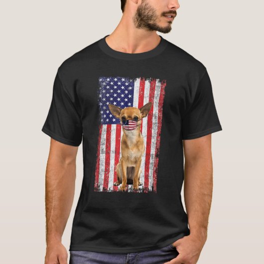 チワホアアメリカ国旗の犬が4番目の顔マスクを着用 Tシャツ (正面)