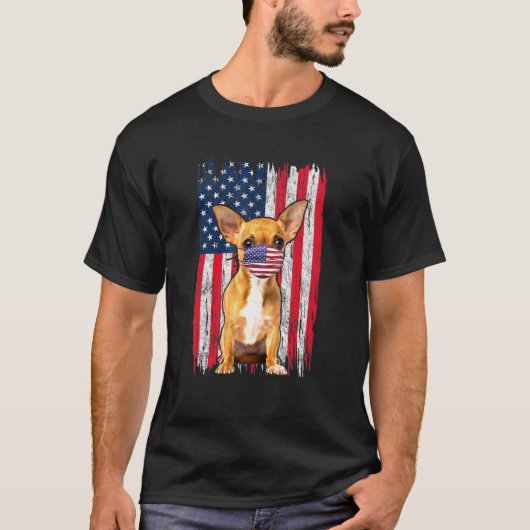 チワホアアメリカ国旗の犬が4番目の顔マスクを着用 Tシャツ (正面)