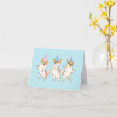 チワホアドッグ踊りパーティーハッピーバースデー カード (黄色い花)