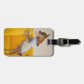 チワホアパピーオンイエローソファ ラゲッジタグ (正面横)