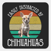 チワワに気を取られる スクエアシール (正面)