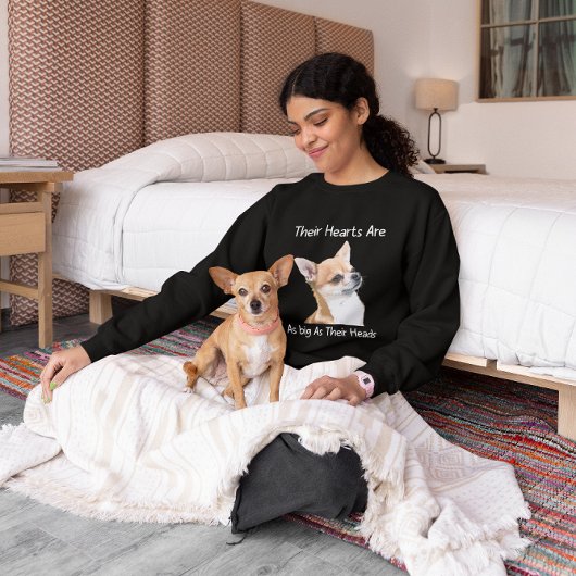 チワワ彼らのハートは頭と同じくらい大きい スウェットシャツ