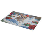 チワワ走アの雪とクリスマスハット カッティングボード (角)