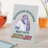 チンパンジーの聞き上手 台座サイン (インサイチュ)