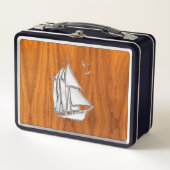 チークベニエで帆船セーリング メタルランチボックス (正面)