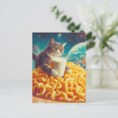 チーズたっぷりパスタの惑星の猫と牛乳グラス ポストカード (スタンド正面)