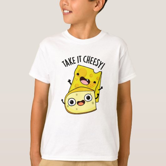 チーズで気楽に 面白い食べ物のダジャレ Tシャツ (正面)