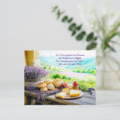 チーズとパンを添えたラベンダーピクニック シーズンポストカード (スタンド正面)