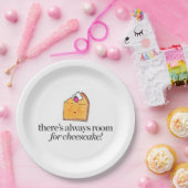 チーズケーキのための部屋が常にあります ペーパープレート (パーティー)