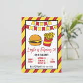 チーズバーガーとフライドポテトの誕生日パーティー 招待状 (スタンド正面)