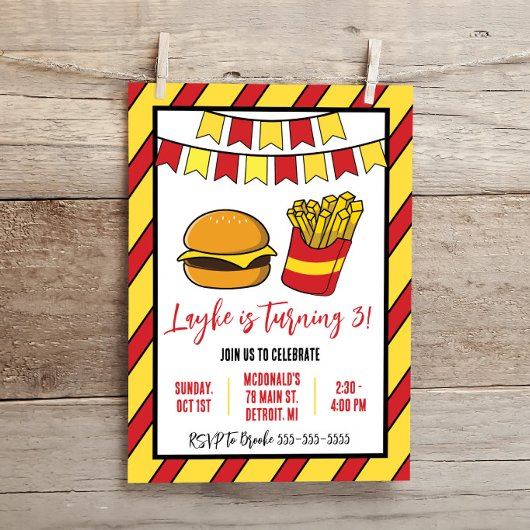 チーズバーガーとフライドポテトの誕生日パーティー 招待状