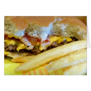チーズバーガーとフライドポテト