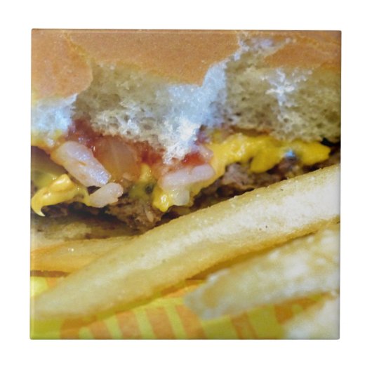 チーズバーガーとフライドポテト タイル (正面)