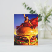 チーズバーガーに乗った女性 ポストカード (スタンド正面)