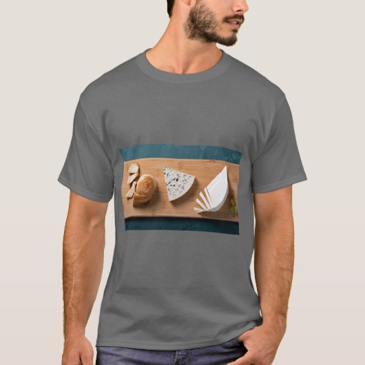 チーズ好きのための楽しいグラフィック Tシャツ (正面)