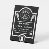 チーズ生産者 台座サイン (正面)