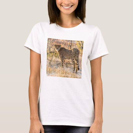 チーターが周囲を見回す Tシャツ (正面)