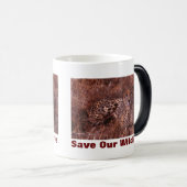 チーターは私たちの救野生動物を見る モーフィングマグカップ (正面右)