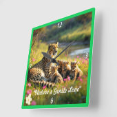 「チーター一家の瞬間」 スクエア壁時計 (傾斜)