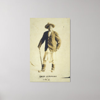 チーフジェロニモスタンディングポートレート1904 キャンバスプリント