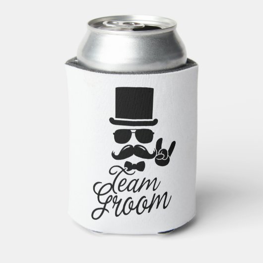 チームおもしろいグルームギフトバチュラーパーティ 缶クーラー (缶裏面)