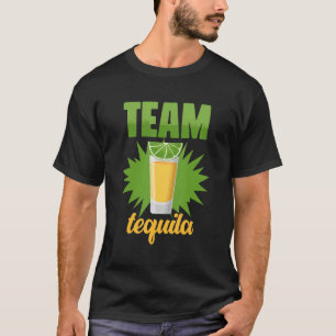 チームおもしろいテキーラと緑のライム塩グループコスト Tシャツ