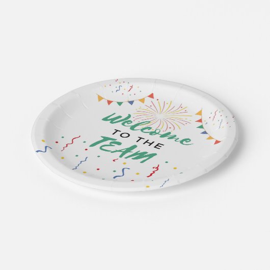 チームへようこそ新しい従業員の仕事を歓迎 ペーパープレート (アングル)