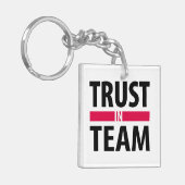 チームを信頼する キーホルダー (正面左)