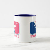 チームカーニヴォーレ肉好きステーキイーター ツートーンマグカップ (中央)