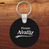 チームナチュラルアンチジュースフィットネス – メンズブラックショア キーホルダー (正面)