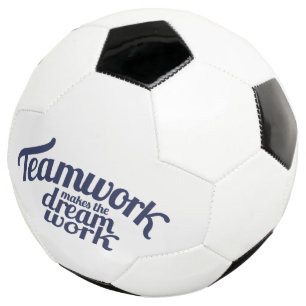チームワークが夢の仕事をグラフィック文字 サッカーボール