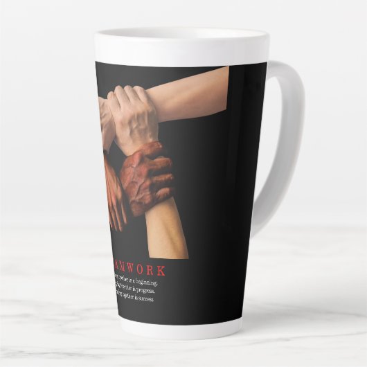 チームワークやる気を起こさせる感動的引用文 カフェラテマグ (右アングル)