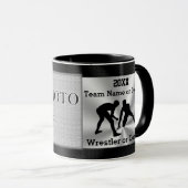 チーム写真、男の子、コーチのための一流のレスリングのギフト マグカップ (正面右)