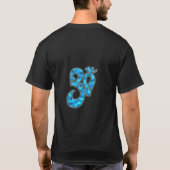 チーム原因Mの黒いTシャツw/bluのラベル Tシャツ (裏面)