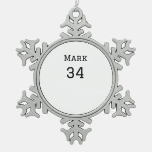 チーム名の追加プレイヤー名の追加スポーツマン スノーフレークピューターオーナメント