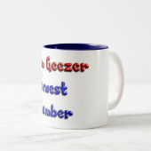 チーム変わり者の最新のメンバー ツートーンマグカップ (正面右)