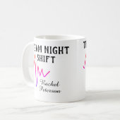 チーム夜勤看護師医者医療名ハートラ コーヒーマグカップ (正面左)