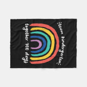 チーム幼稚園の一緒に100日レインボティーシュ フリースブランケット (正面(横))